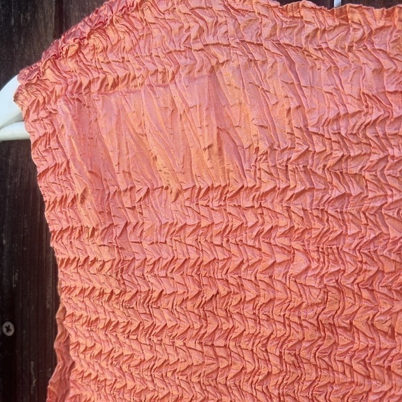 Nicola M Crinkle Textured Sleevless Top Pastel Peach - Picture 4 of 5